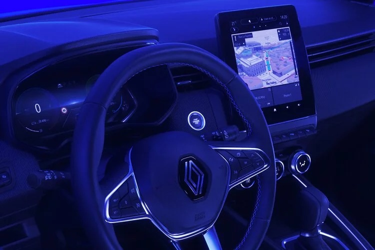 Clio E Tech Hybrid Gallery 2