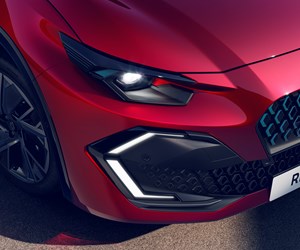 Renault Clio Full Hybrid E Tech Esprit Alpine Rouge Absolu 4